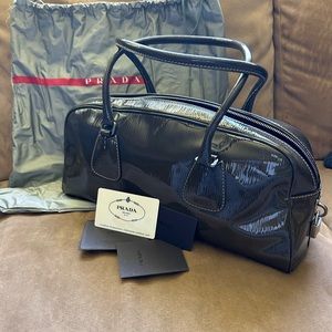 PRADA
Authentic St. Grana Paglia Shoulder Bag Patent Leather Gray